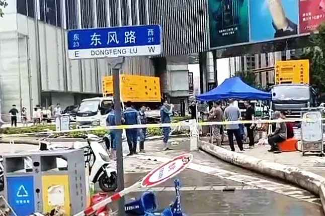 石家庄启晨电脑维修与服务有限公司排涝突击队在排涝现场